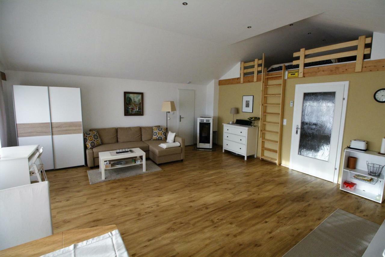 Ferienwohnung Fam. Frey Kleinhoflein Dış mekan fotoğraf